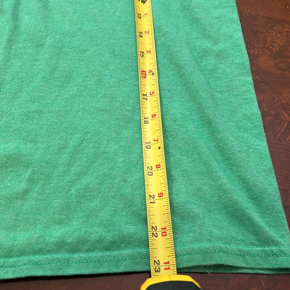 Green Las Vegas Nevada Men's graphic Logo T-shirt Preloved Size Small - Picture 4 of 4
